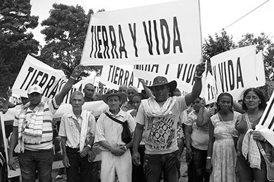 La tierra en disputa