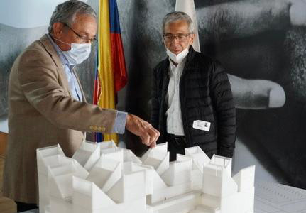 Francisco de Roux, presidente de la Comisión de la Verdad, visitó el CNMH Francisco de Roux, presidente de la Comisión de la Verdad, visitó el CNMHº