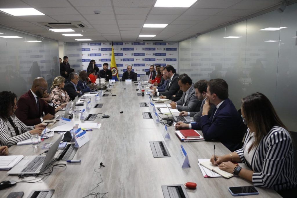 El Centro Nacional de Memoria Histórica (CNMH) inició el empalme con los miembros delegados por el presidente electo Gustavo Petro El Centro Nacional de Memoria Histórica (CNMH) inició el empalme con los miembros delegados por el presidente electo Gustavo Petro