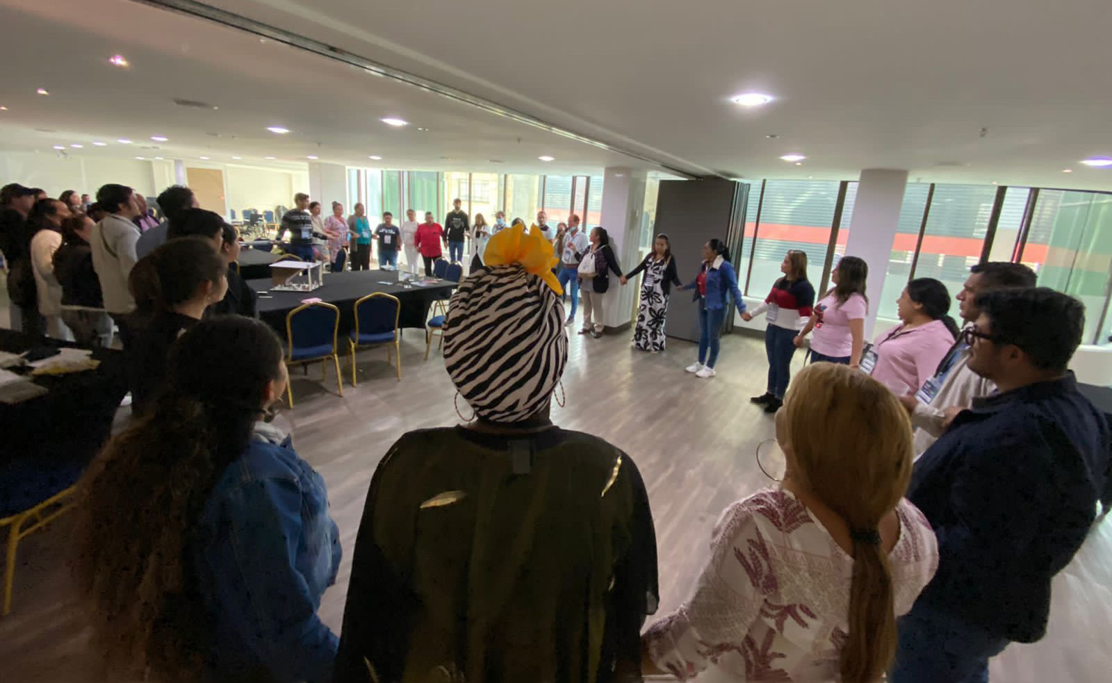 Un nuevo encuentro de diálogo con 53 representantes de las Mesas de Participación Efectiva de Víctimas Un nuevo encuentro de diálogo con 53 representantes de las Mesas de Participación Efectiva de Víctimas