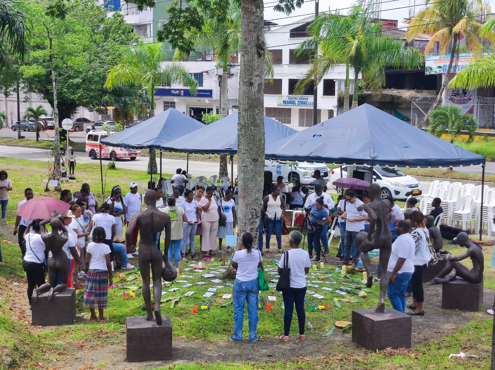 lor a tiempo. Un hilo tejido por la memoria (Comuna 13, Medellín)