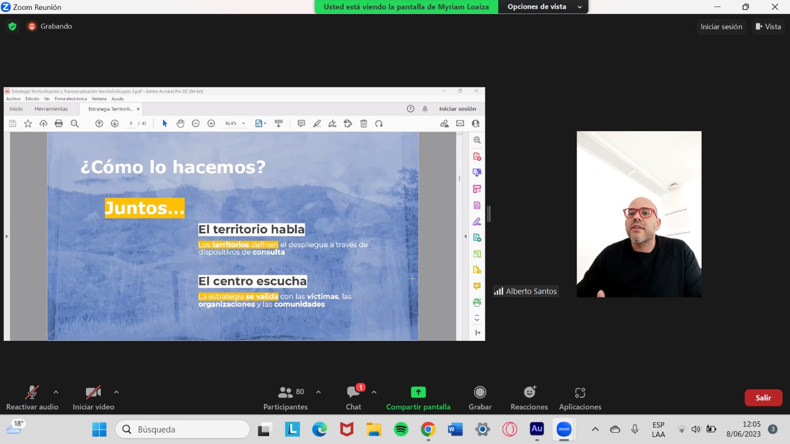 En la imagen, Alberto Santos, asesor de la Dirección General, hablando sobre la estrategia de territorialización del CNMH.