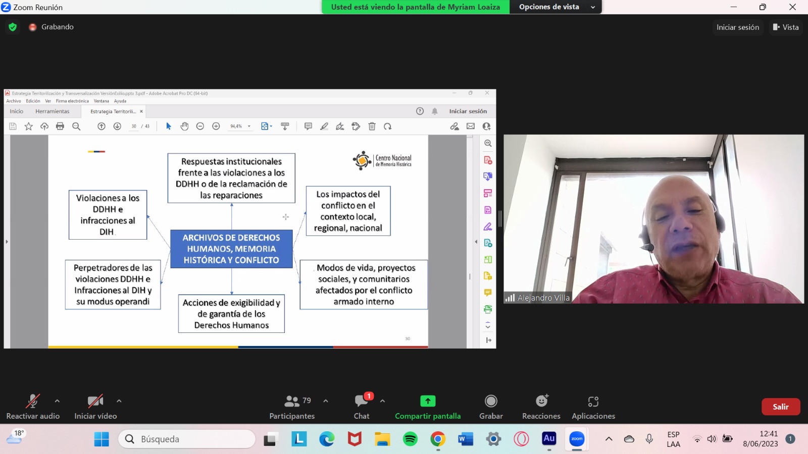 En la imagen, Gilberto Alejandro Villa, director del Archivo de los Derechos Humanos (DADH), explicando la importancia de localizar los archivos del exilio.