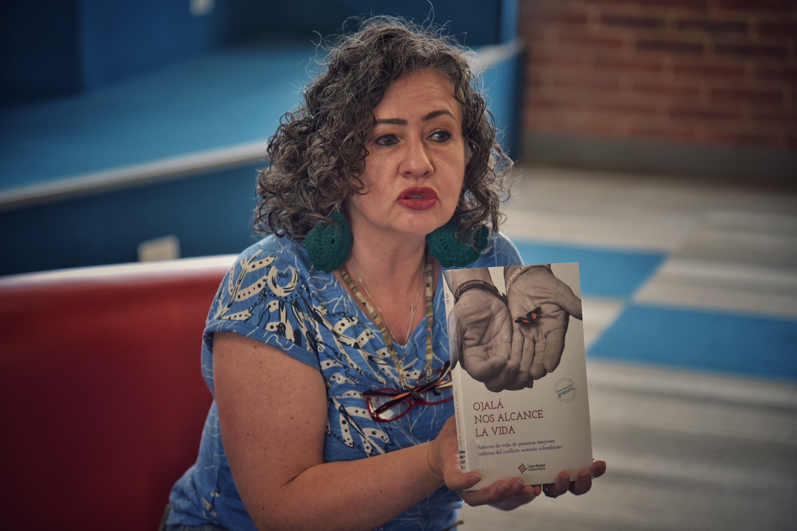 Ella es Nartyjulieth Vásquez Quijano, integrante del equipo de la Biblioteca Especializada de la Dirección de Archivos del CNMH y encargada de los Talleres Centro de Interés.