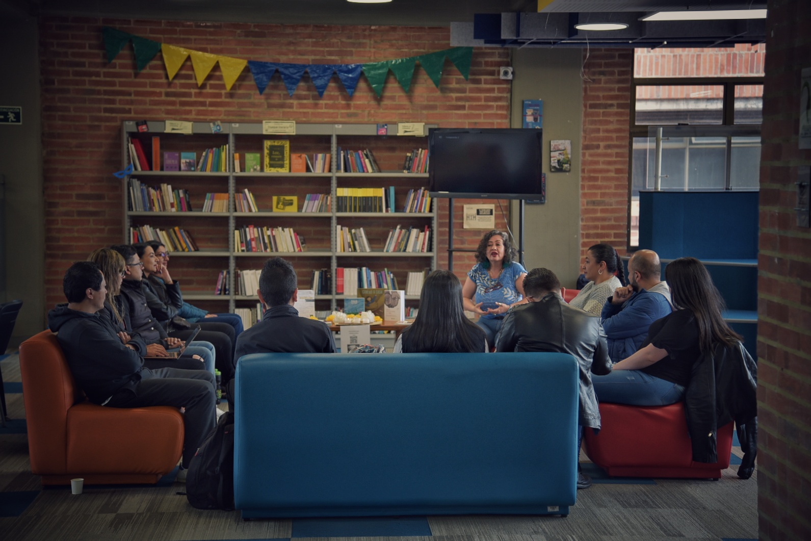 : El más reciente taller se realizó en la Biblioteca de la Universidad de La Salle, en Bogotá. : El más reciente taller se realizó en la Biblioteca de la Universidad de La Salle, en Bogotá.
